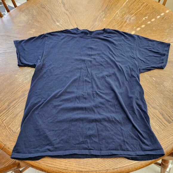 2 Fruit of the Loom T-Shirts Black and Dark Blue - Large - Picture 4 of 6